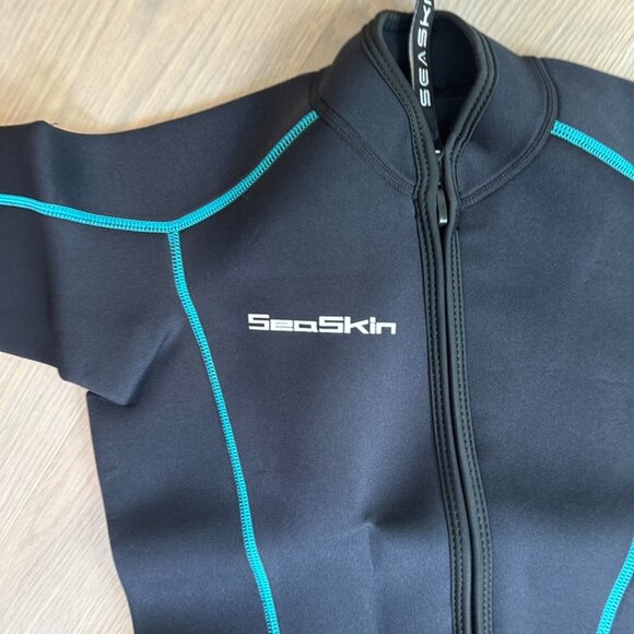 SEASKIN Wetsuit Shorty with Front Zipper - Picture 4 of 7